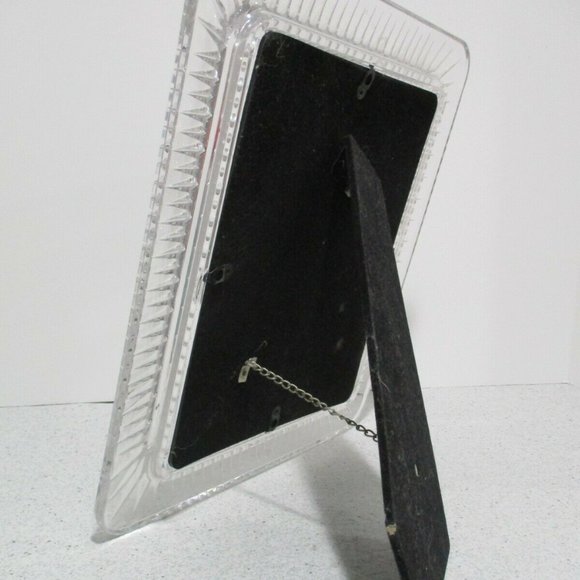 *Beautiful Carved Miller Rogaska Crystal 10" x 13" Table Top Chain Easel - Picture 6 of 12